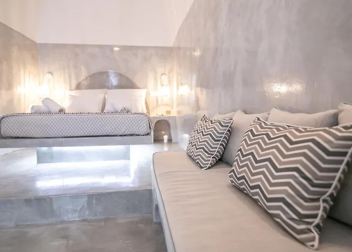 Vacation home: Thetis Cave Houses
